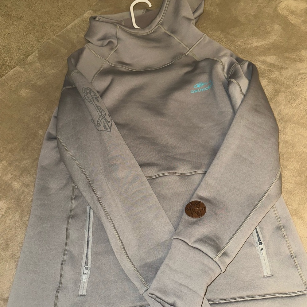 Obermeyer Light Gray Pullover Hoodie